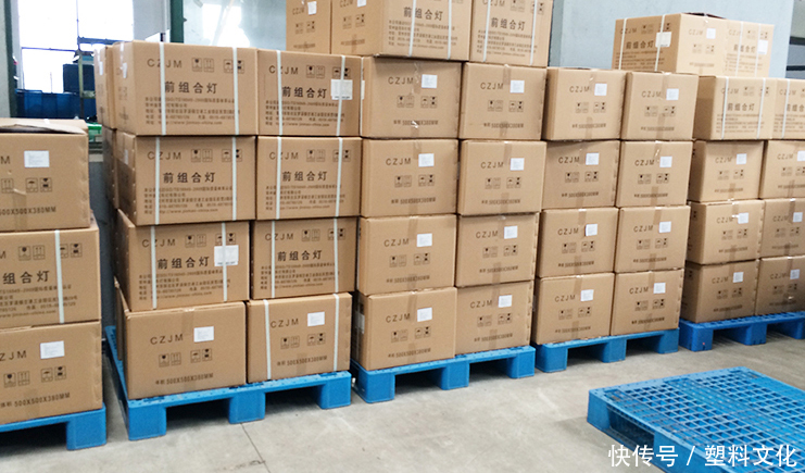 倉儲托盤堆碼使用時(shí)需要注意的十個方面